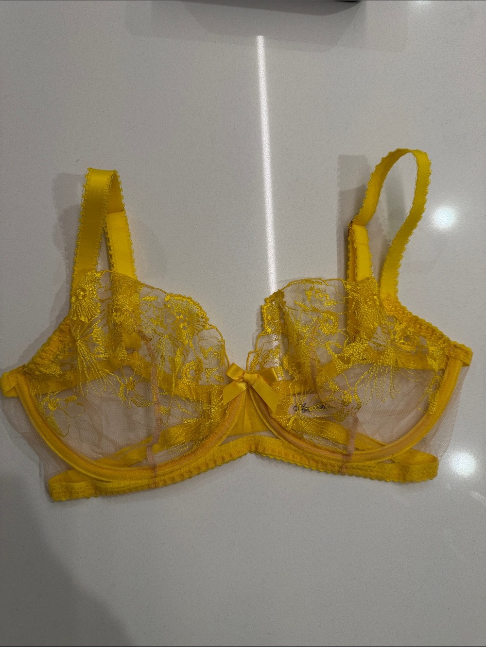 Agent Provocateur NWOT Jayce Yellow Floral Lace Plunge Bra Size 32E (DD)